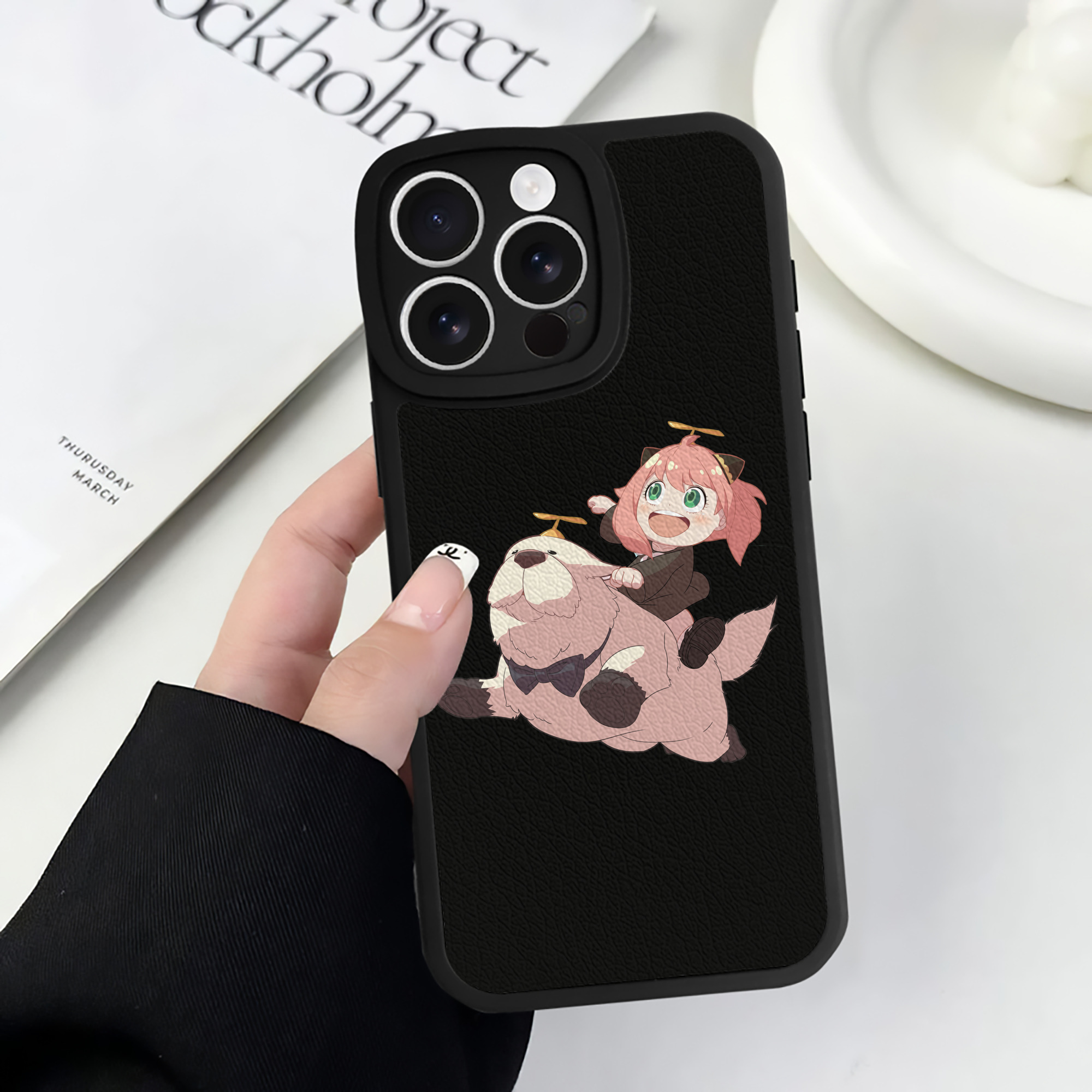 （画像用） SPY×FAMILY间谍家家酒 【iPhone 16シリーズ対応】シリコンスマホケース（レザー調） 材質：シリコン